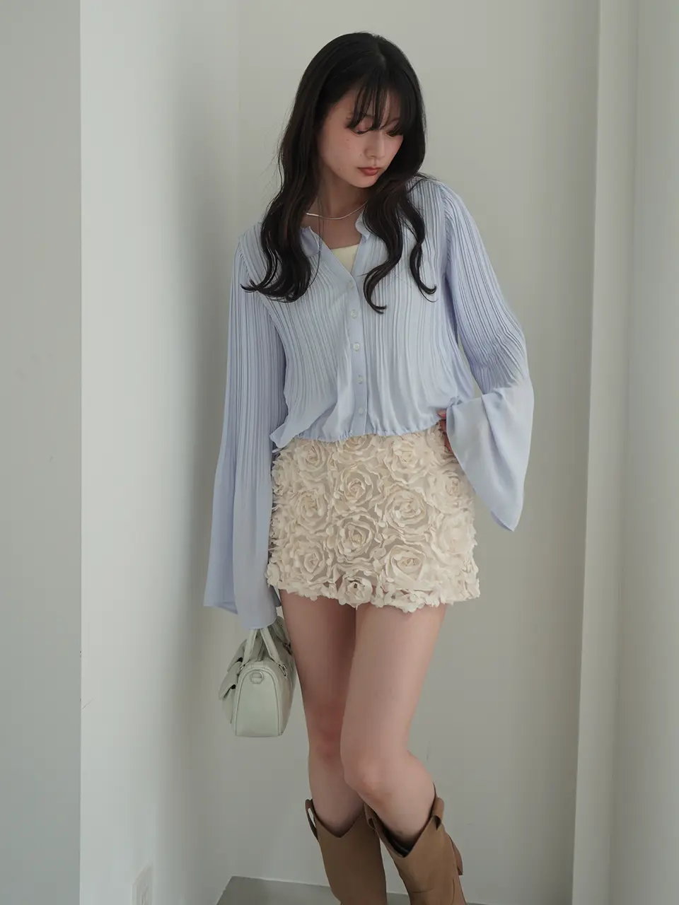 フラワーモチーフミニスカート