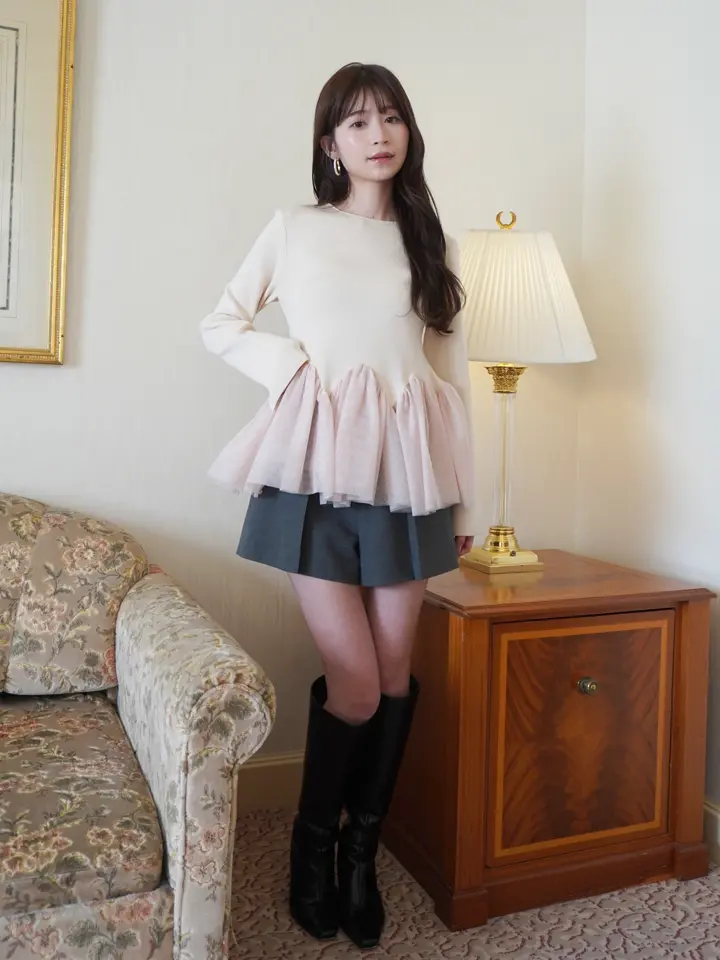 タックショートパンツ
