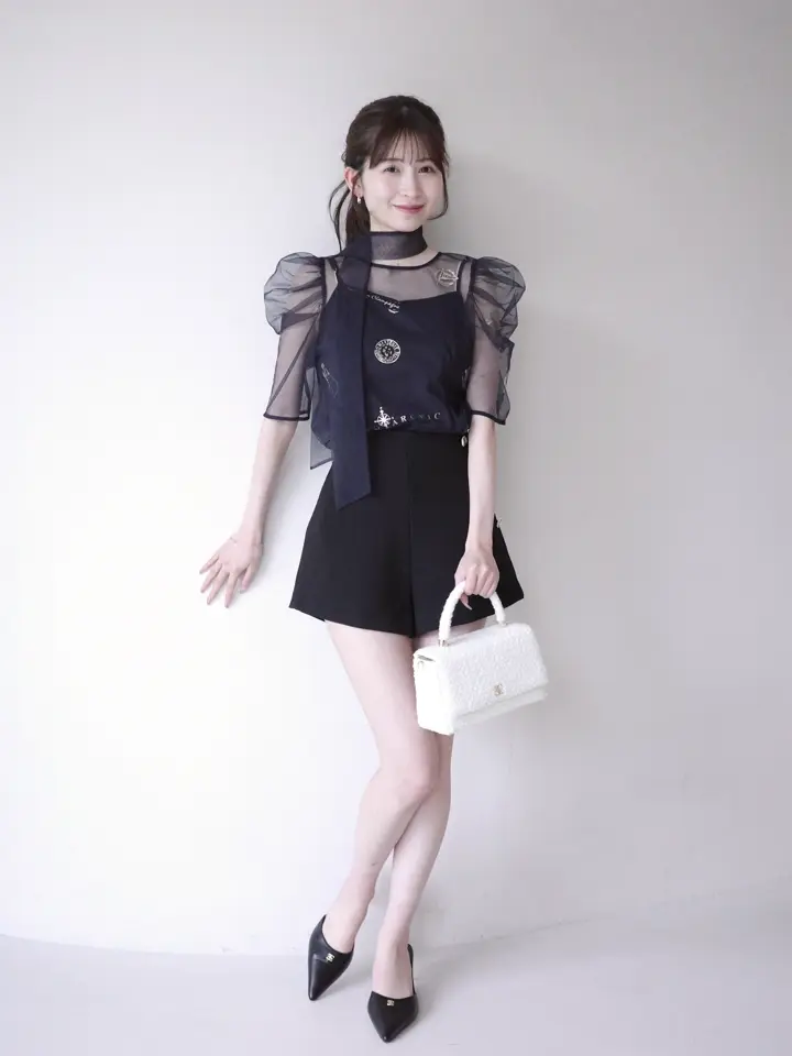 ハートビジューボタンショートパンツ