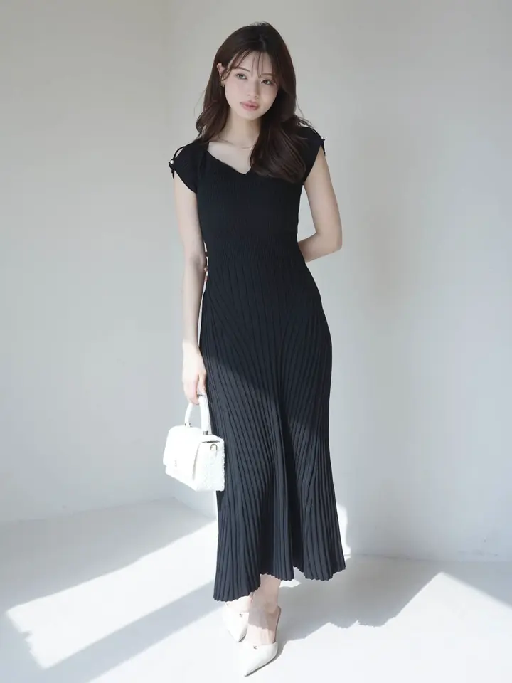 AmazingCRE 26SS新作Dual Play Knit OnePiece 2026 SPRING collection Rib-Knit Flare Dress