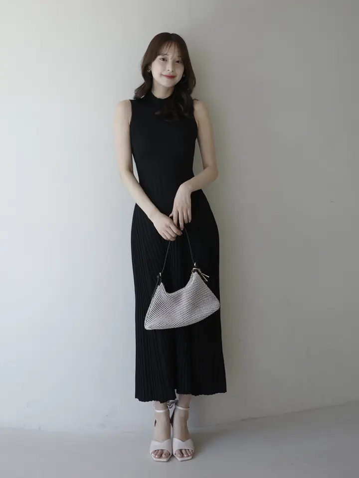 2026 SPRING collection Biack ribbon knit dress