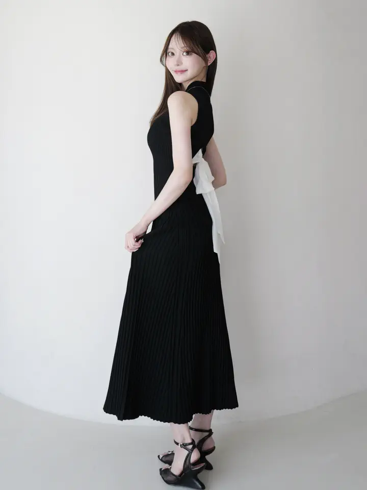 2026 SPRING collection Biack ribbon knit dress