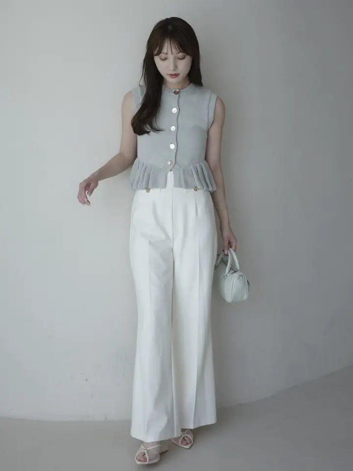 SIGN BUTTON KNIT TOP