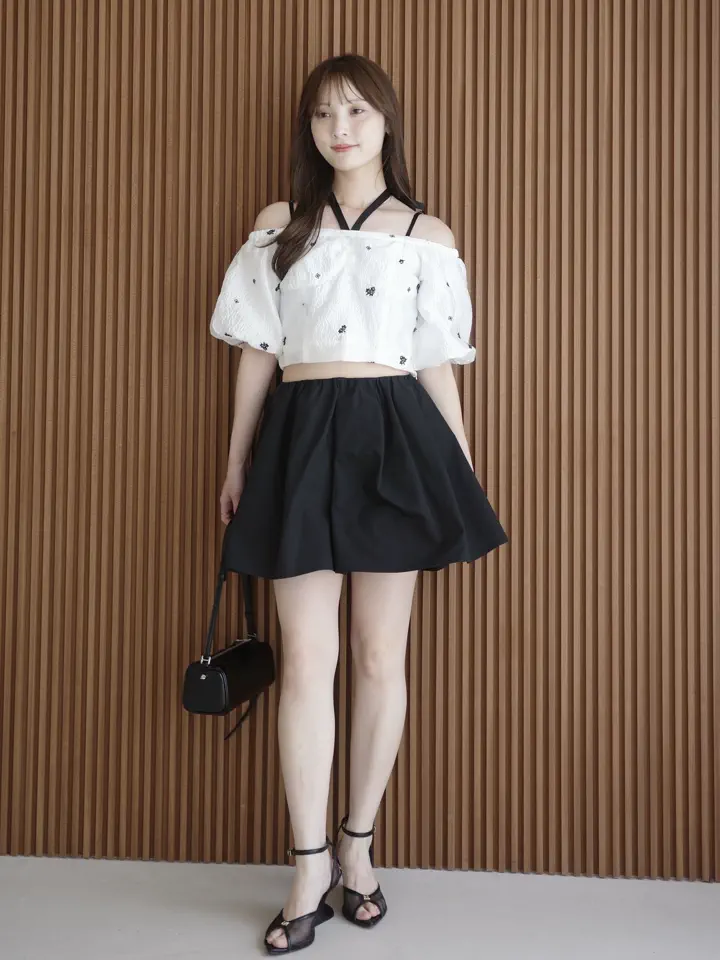 POM SHORT PANTS