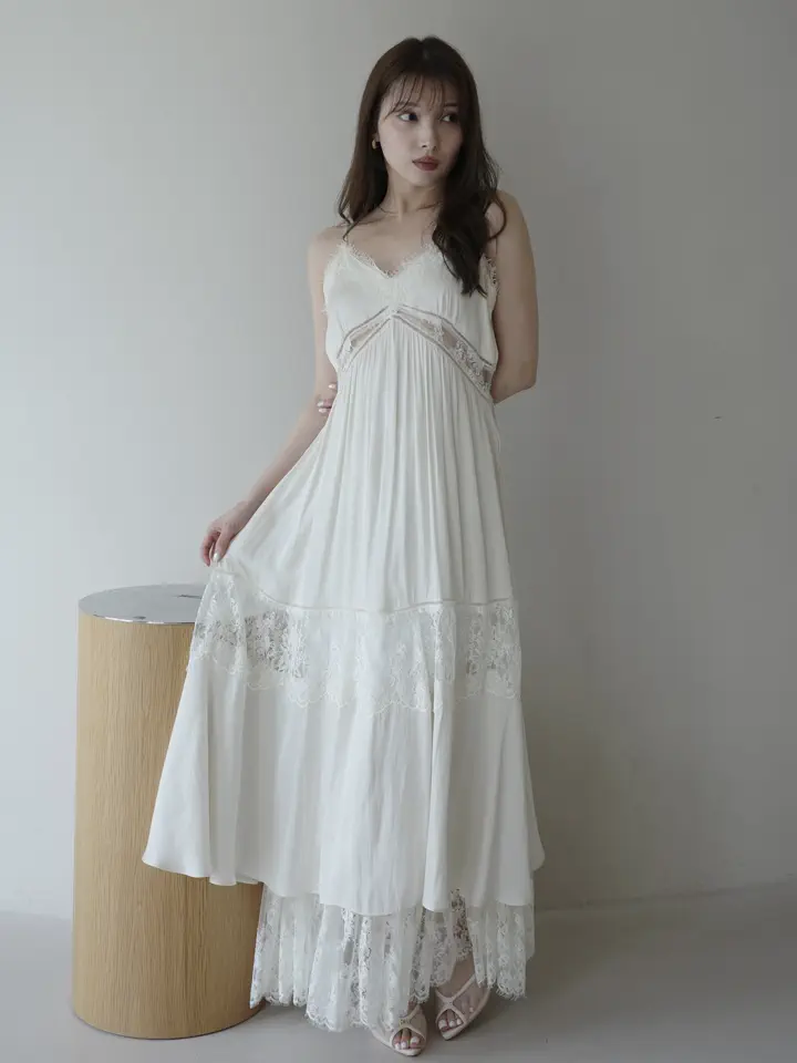 LACE SWITCHING DRESS