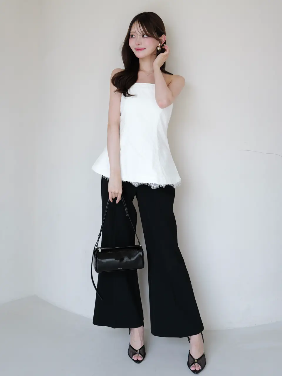 BELL SILHOUETTE PANTS