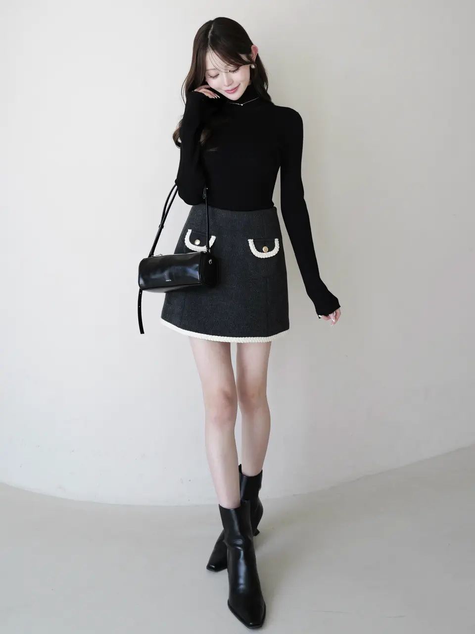 EM GOLD BUTTON WOOL MINI SKIRT