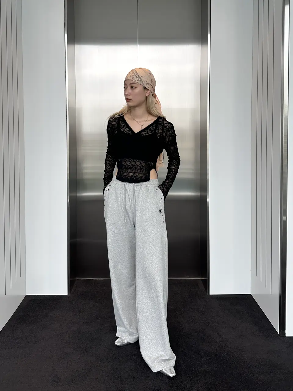 LACE HOODIE TOP