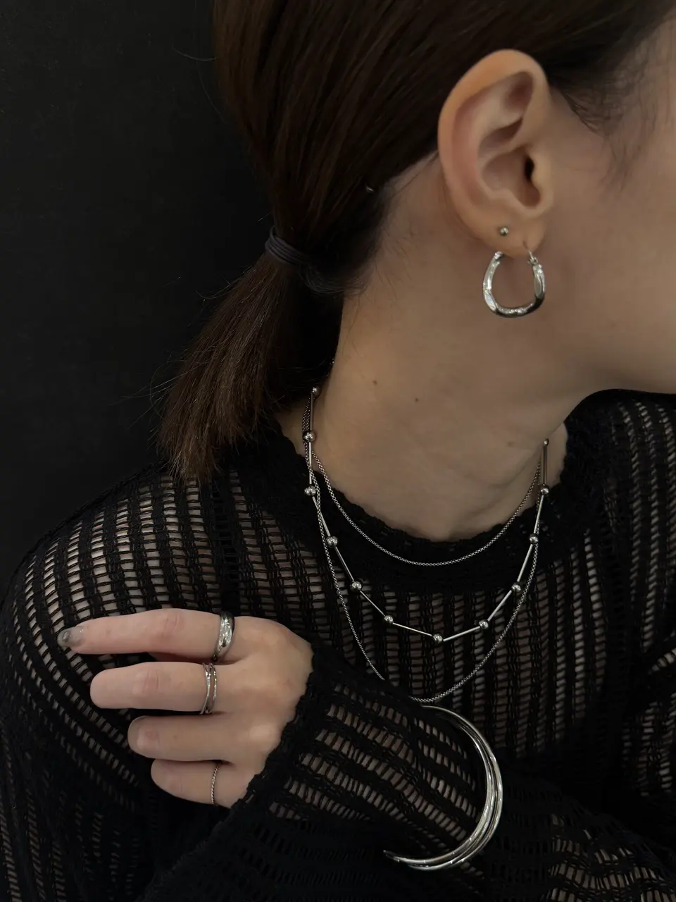 シルバー]ネジレフープピアス