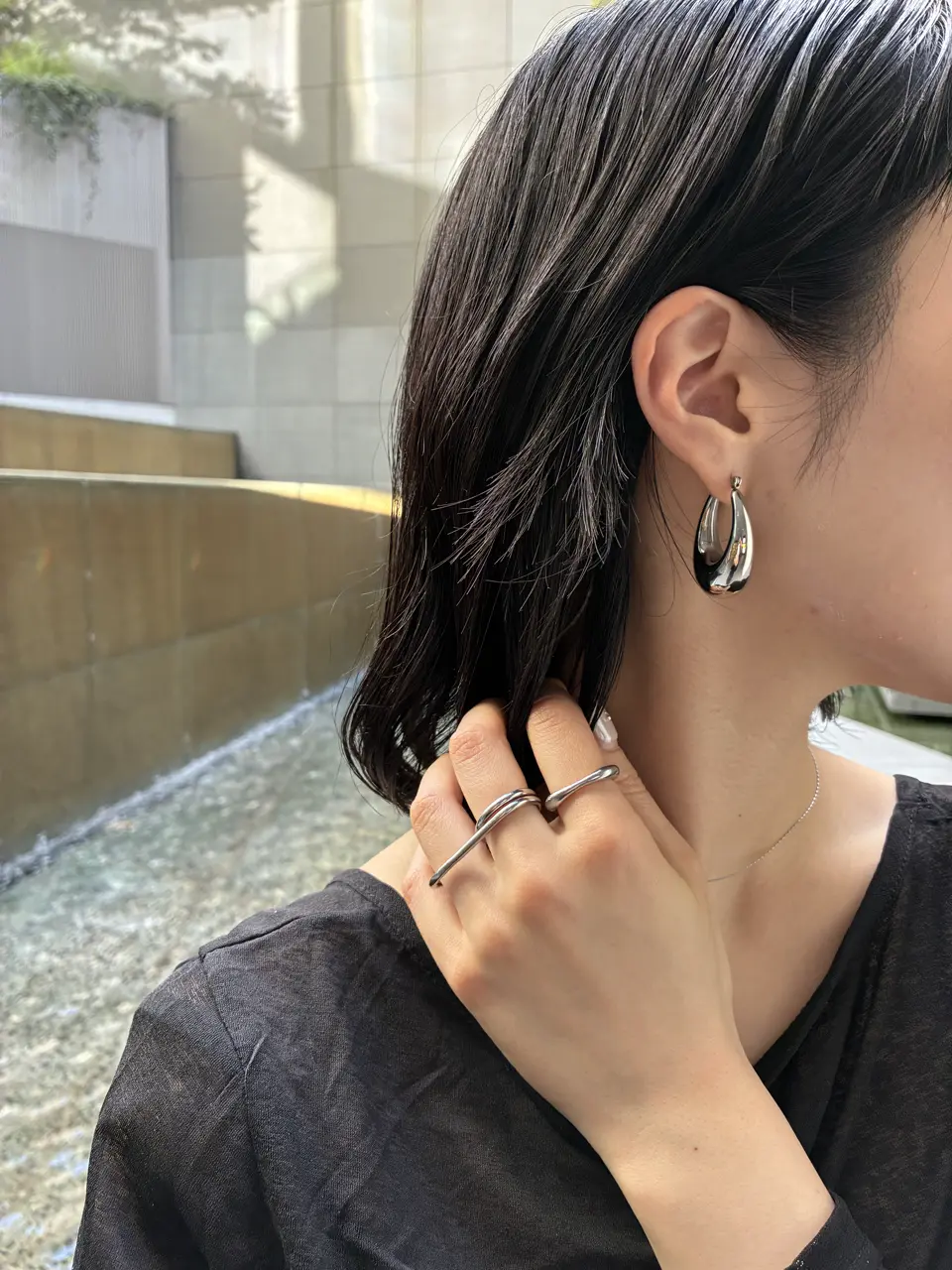 シルバー]オーバルブルームピアス