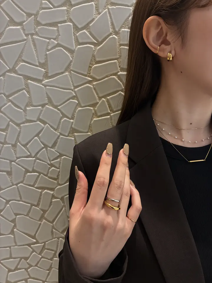 【ぷに】coussinet moa イヤリング ゴールド ぷに】coussinet moa イヤリング ゴールド coussinet moa イヤリング