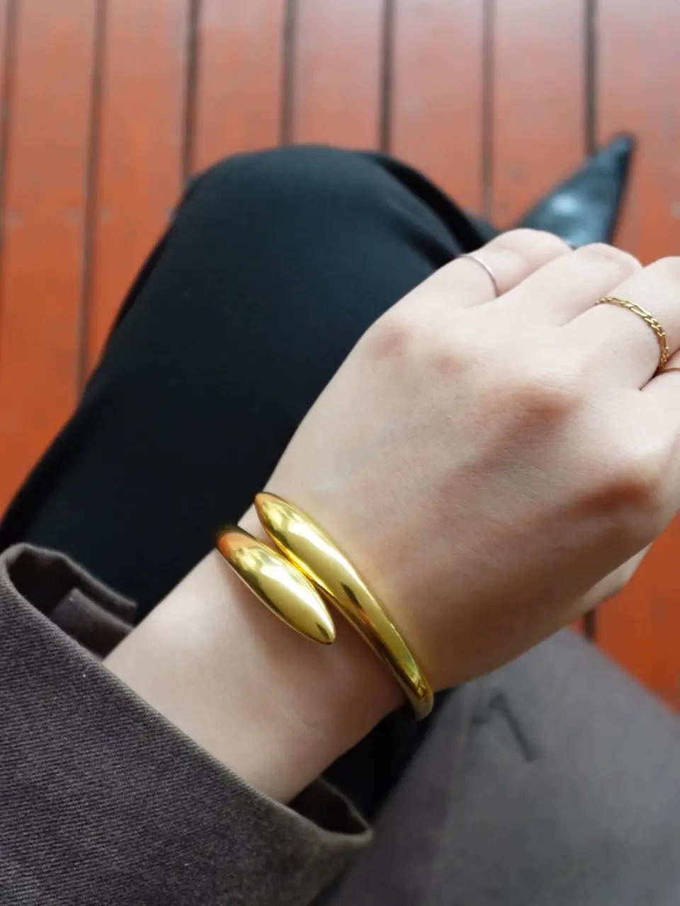 ゴールド]フレックスバングル