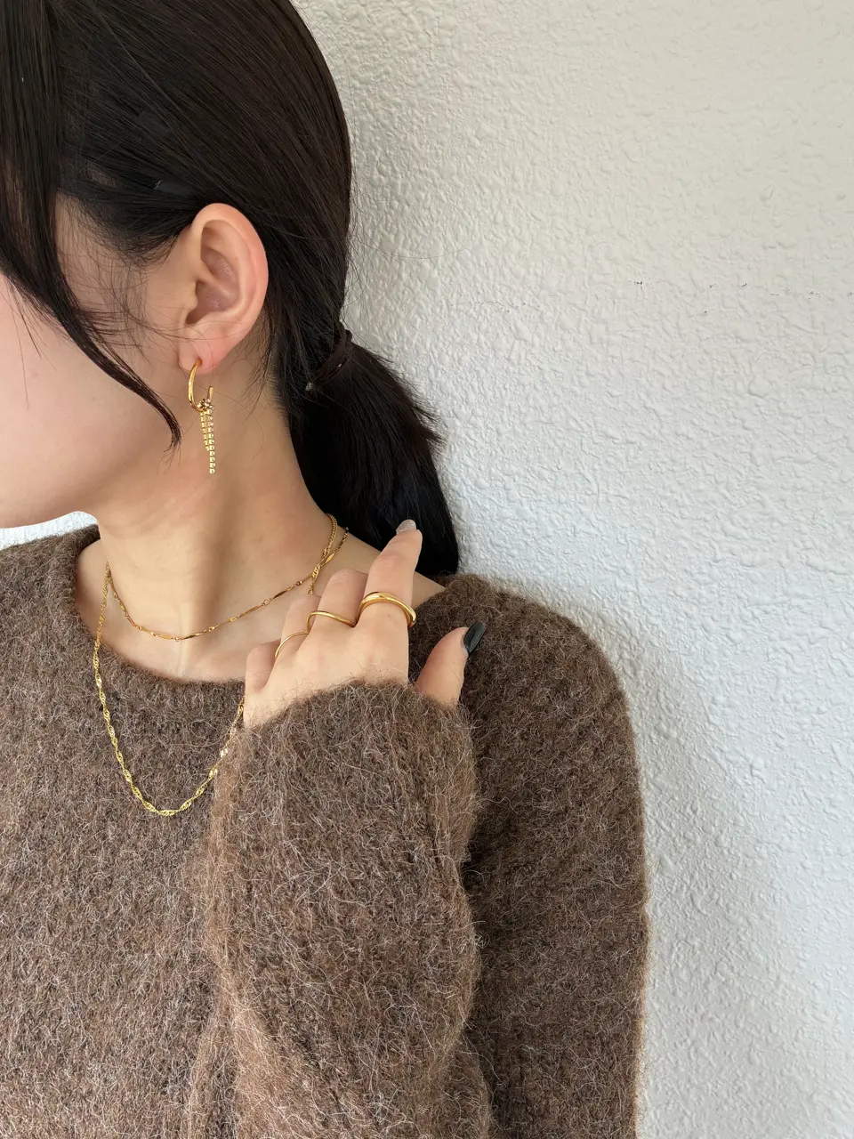 予約販売(2月下旬発送予定)】[ゴールド]ノットビジューピアス