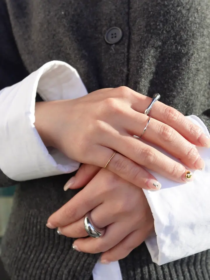 ゴールド]ツイストピンキーリング