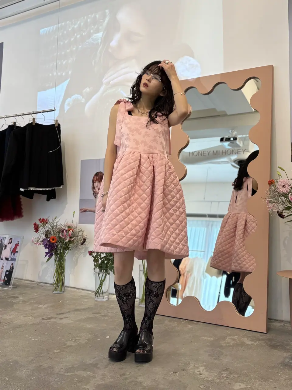 HONEY MI HONEY｜ローズサテンティアードミニワンピース｜リボン