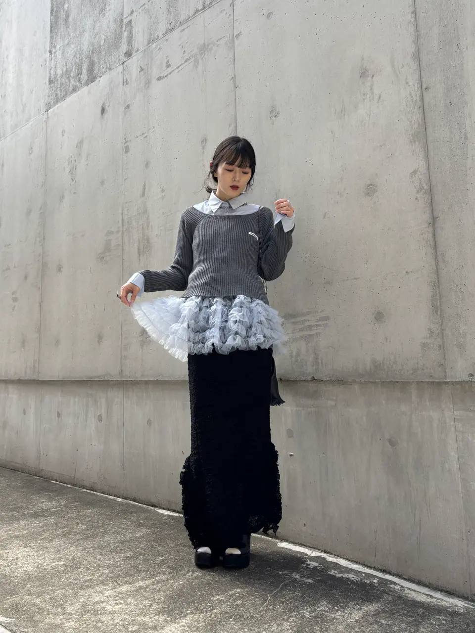 HONEY MI HONEY｜シアースウェルフリルタイトスカート｜動きが華やかな