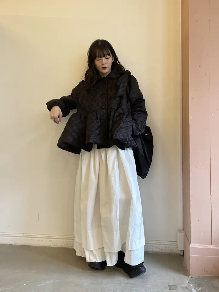 HONEY MI HONEY｜ローズサテンキルティングコート｜ペプラムデザイン