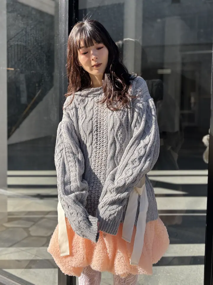 HONEY MI HONEY｜ケーブルリボンニットプルオーバー｜甘さと大人っぽさ