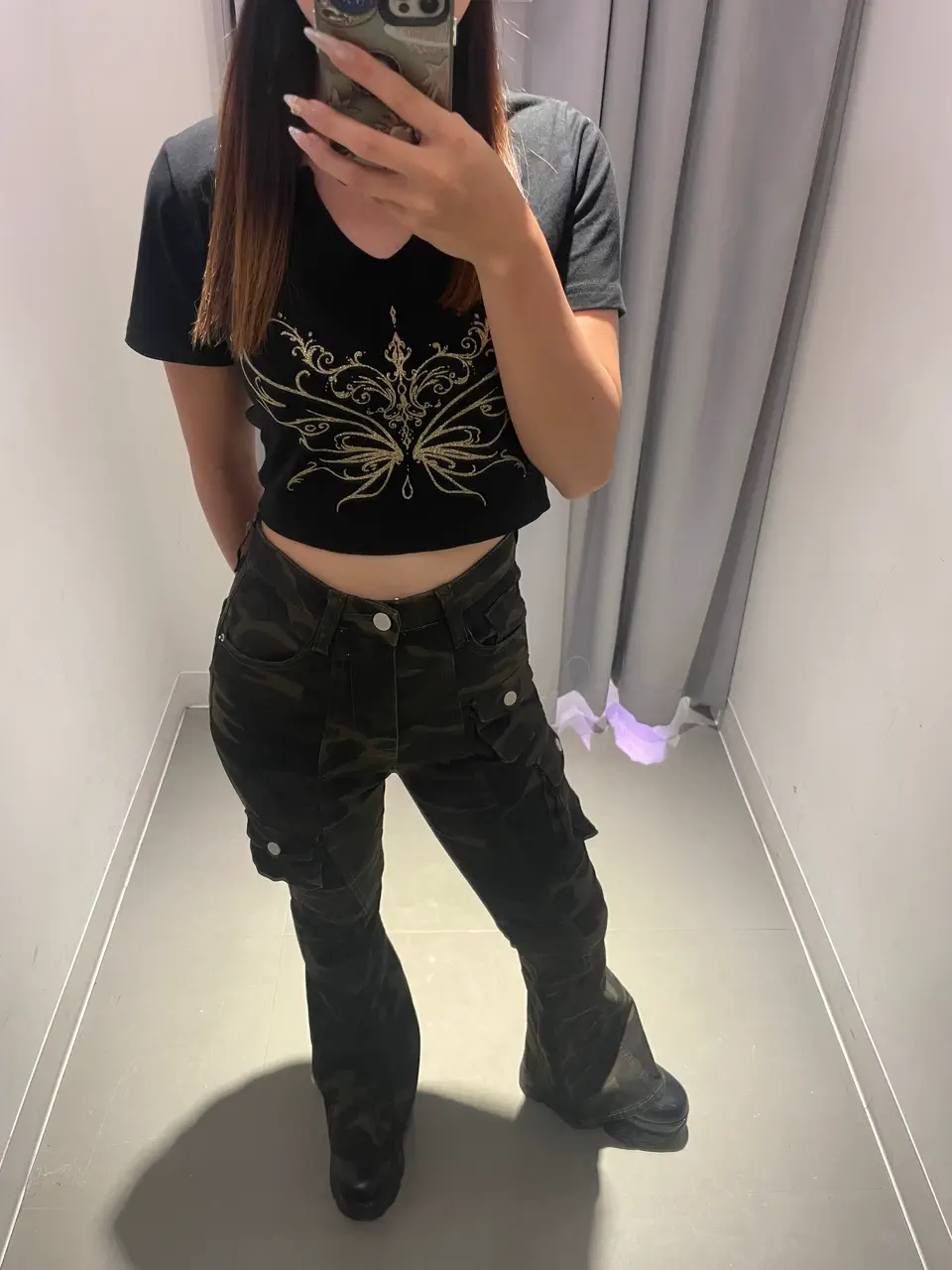 バタフライ プリント クロップド Tシャツ 793-9519 – ANAP オンライン
