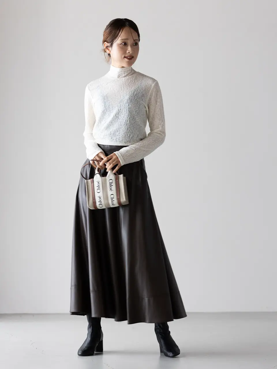 Chloe(クロエ)】 リネン製 WOODYミニトートバッグ｜PARIGOT ONLINE