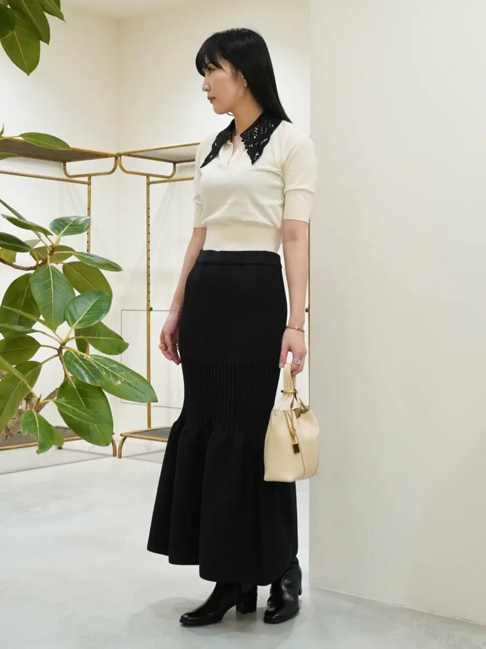 Mame Kurogouchi(マメ クロゴウチ)】Embroidery Collar Knitted Top