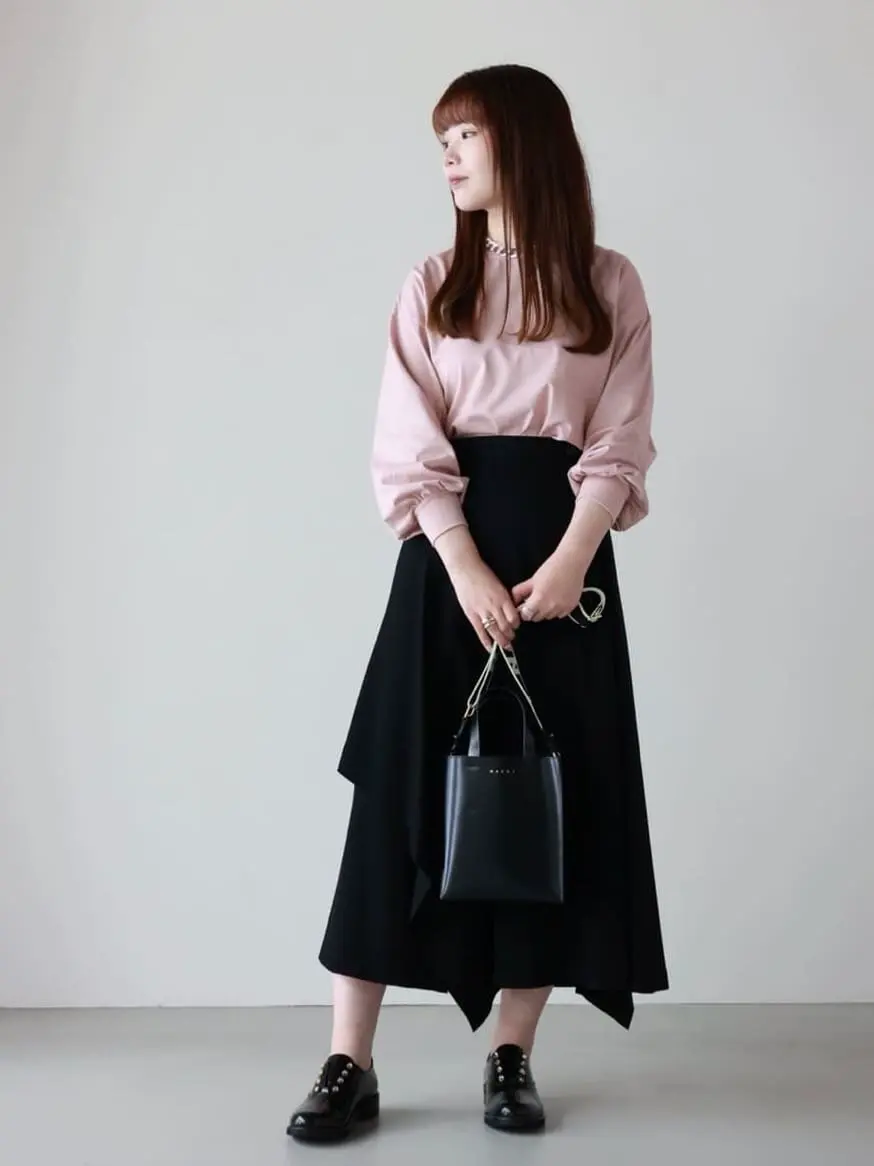 UJOH(ウジョー)】 ランダムヘムフレアスカート｜PARIGOT ONLINE