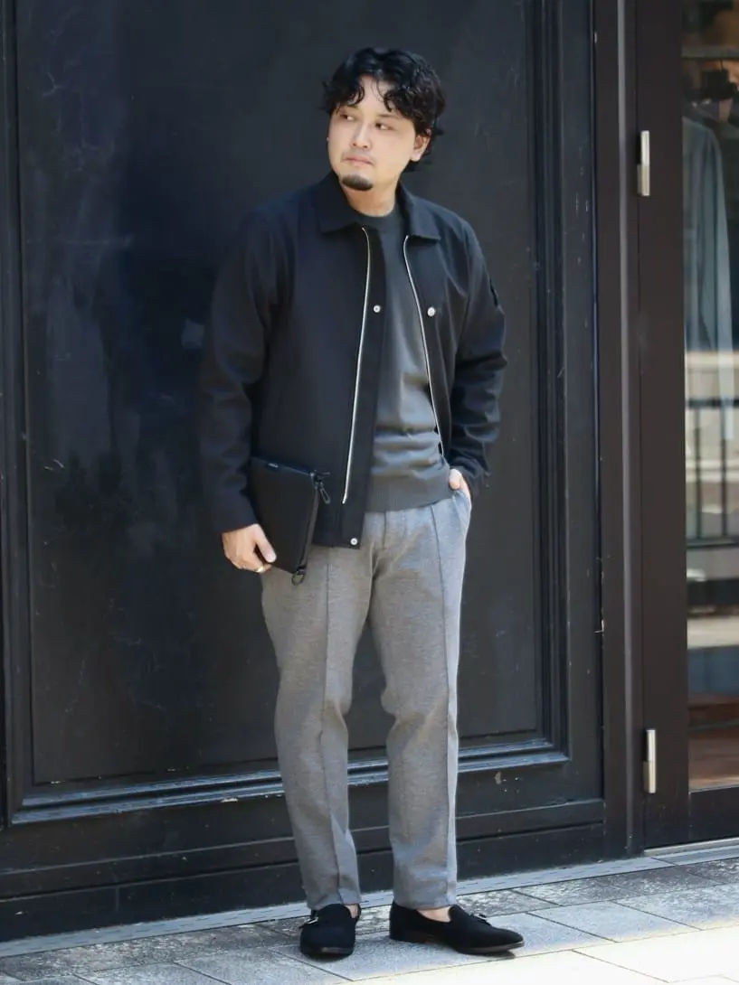 STONE ISLAND(ストーンアイランド)】 ロゴパッチクルーネック