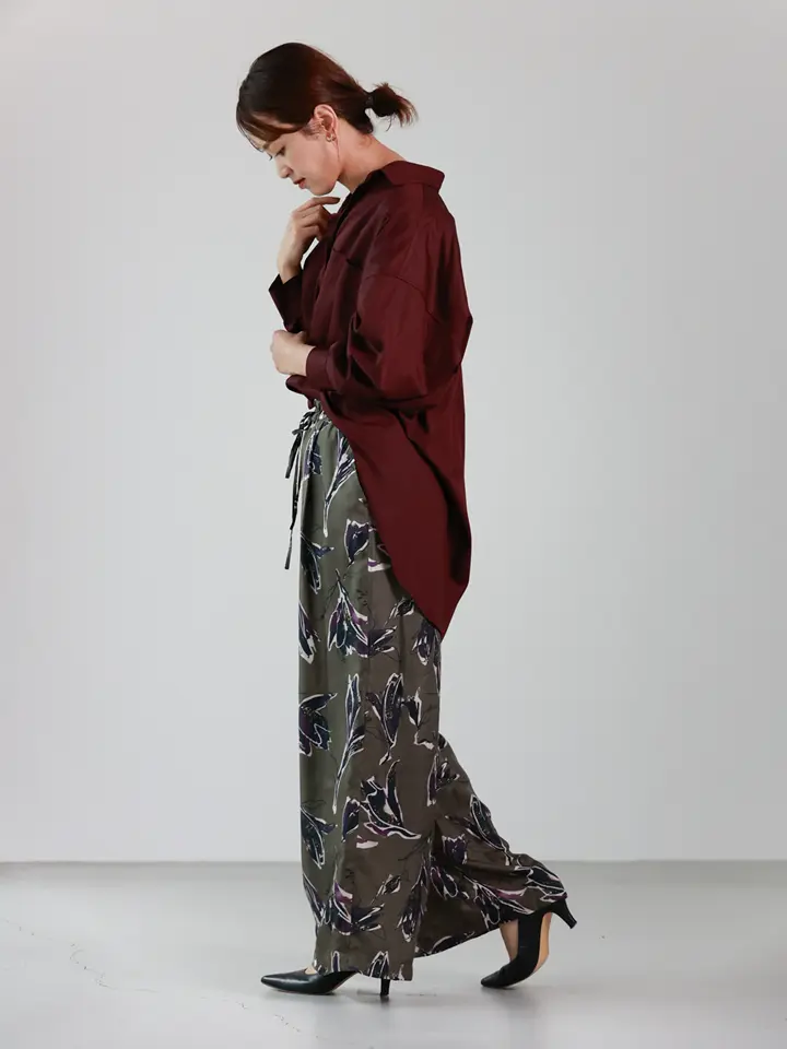 SACRA サクラ　パンツ　2023購入 SACRA サクラ パンツ ワイド キュプラ レーヨン 花柄 プリント