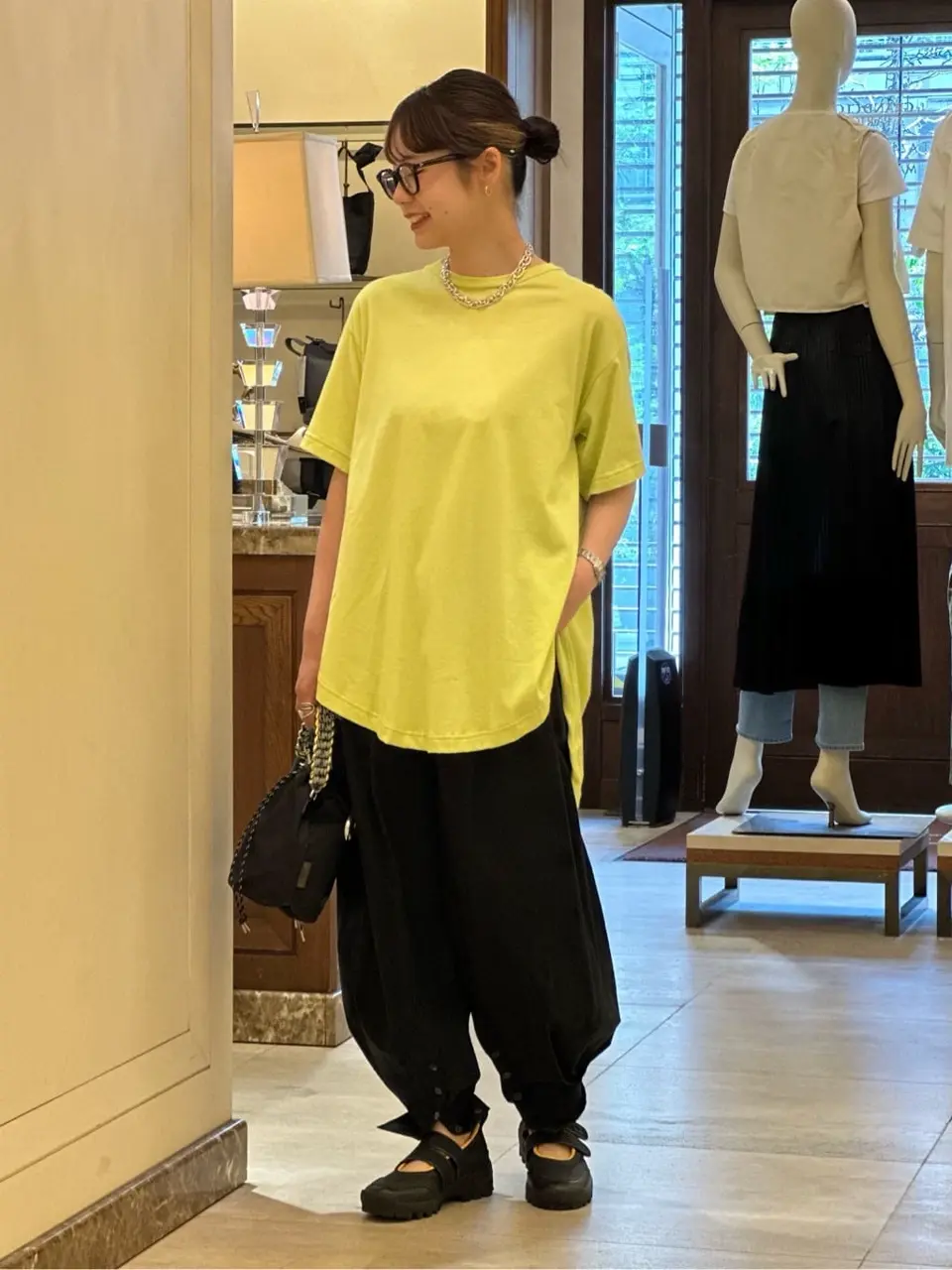 ENFOLD(エンフォルド)】CURVE-HEM JOGGER PANTS｜PARIGOT ONLINE