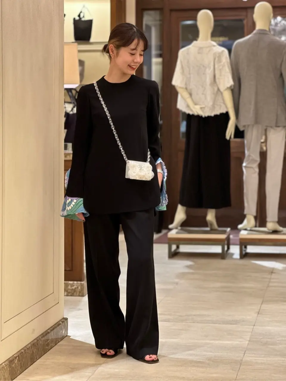 Mame Kurogouchi(マメ クロゴウチ)】 PARIGOT別注 Embroidered Cuffs 