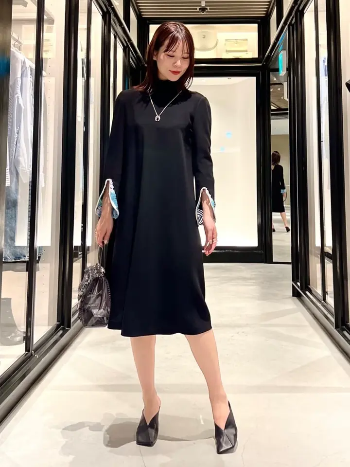 Mame Kurogouchi(マメ クロゴウチ)】 PARIGOT別注 Embroidered Cuffs A