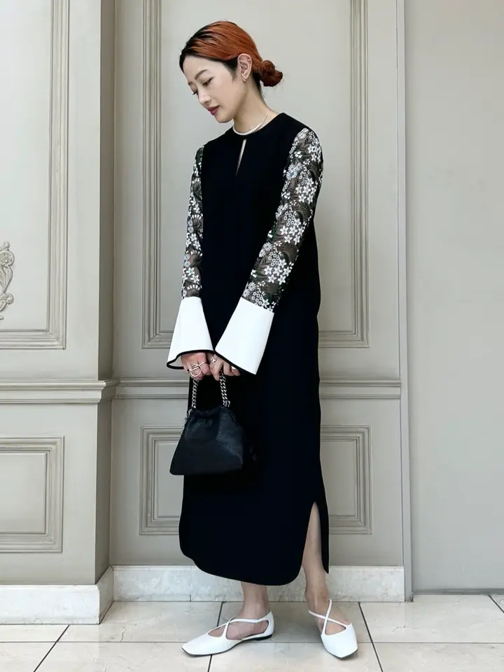 【新品未使用】mame マメクロゴウチ 刺繍レースドレスワンピース 黒 サイズ2 2サイズ】Acetate Polyester Floral Lace-Sleeve Dress - black