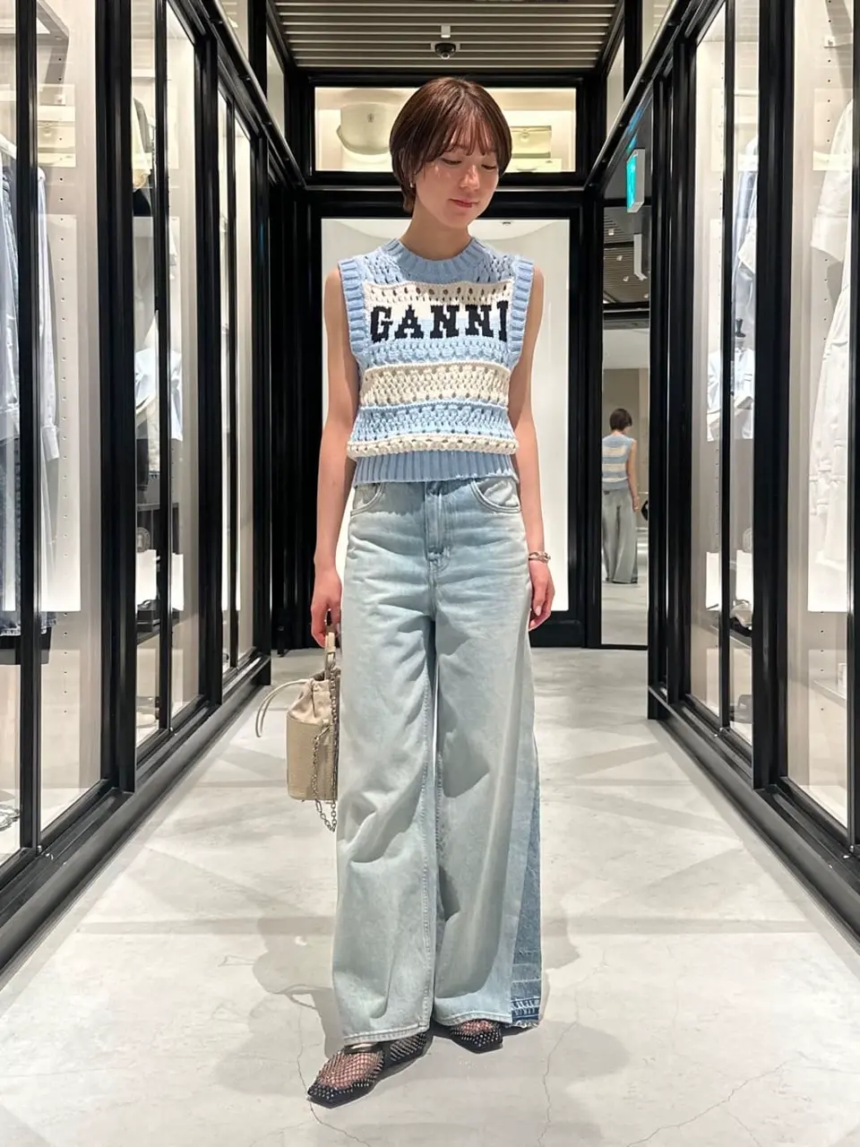 新品 未使用 EMILIA バケットバッグ メッセンジャー スモール バニラ Maison Margiela(メゾンマルジェラ)】 5AC バケットバッグ スモール