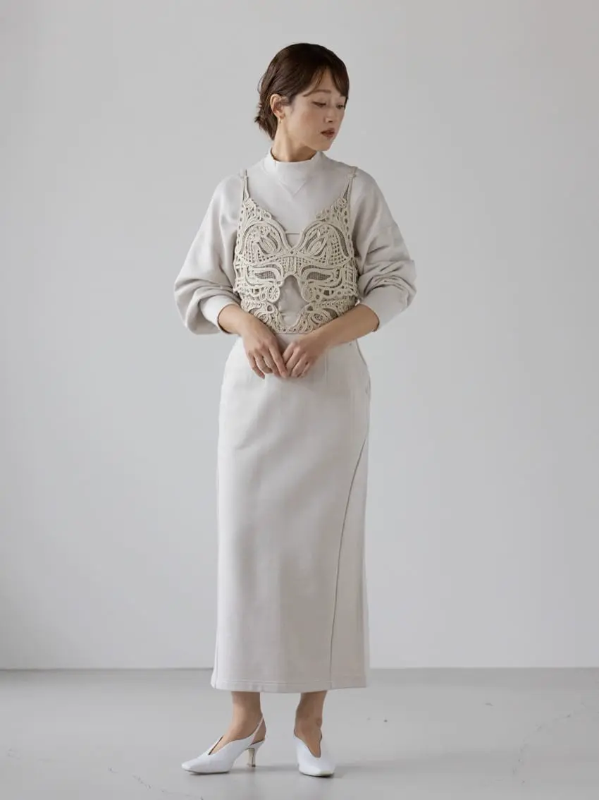 Mame Kurogouchi(マメ クロゴウチ)】 Cording Embroidery Sweat Skirt