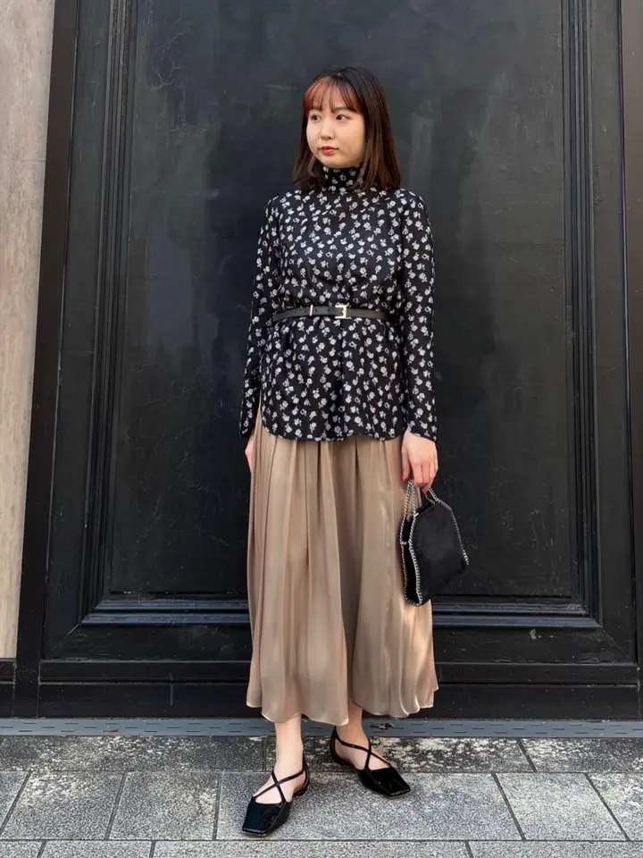Mame Kurogouchi(マメ クロゴウチ)】 Floral Jacquard Hight Neck