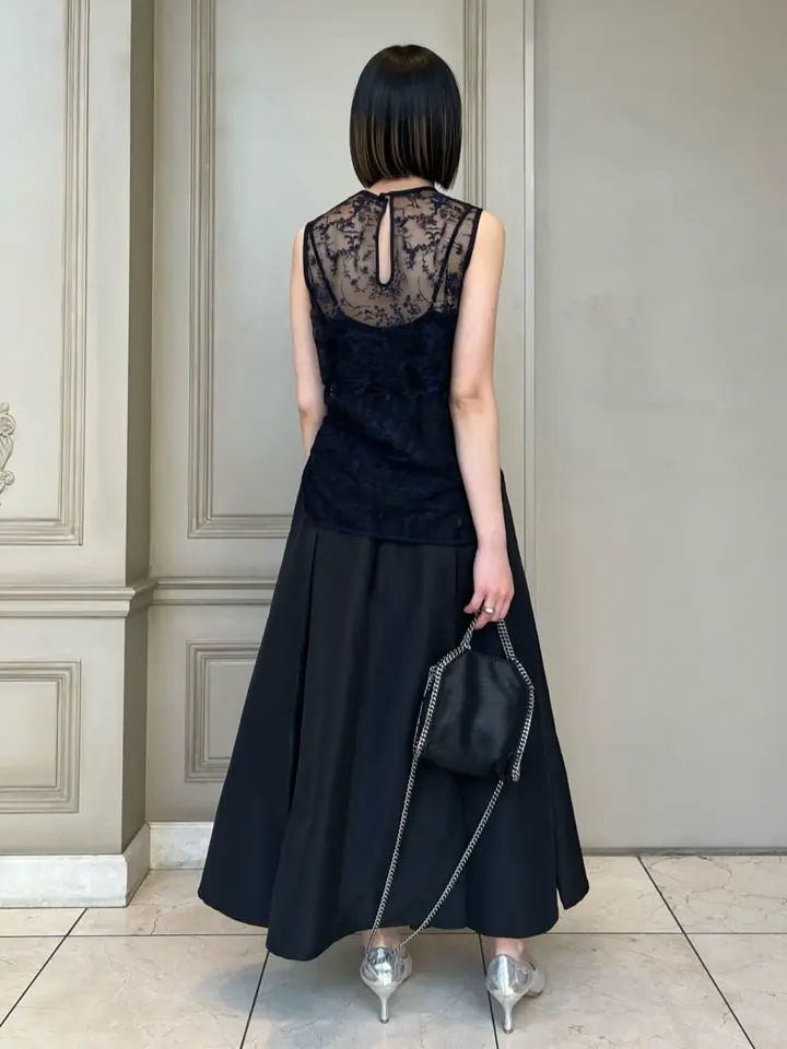 Mame Kurogouchi(マメ クロゴウチ)】 Floral Lace Sleeveless Top