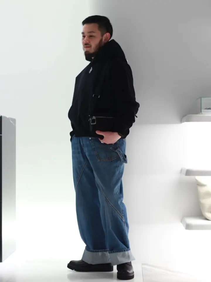 JW Anderson(ジェイダブリューアンダーソン)】 TWISTED WORKWEAR JEANS