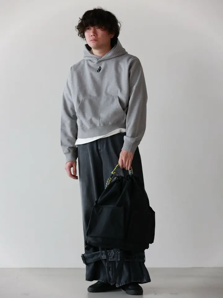 JW Anderson(ジェイダブリューアンダーソン)】 バックルカフデニム