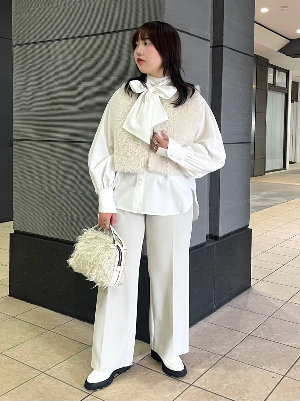 PHEENY(フィーニー)】 Amunzen 2 tuck wide pants｜PARIGOT ONLINE