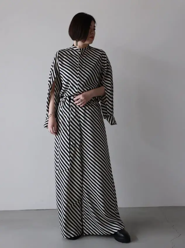 HYKE(ハイク)】 STRIPE HAMMER SATIN BLOUSE｜PARIGOT ONLINE（パリゴ