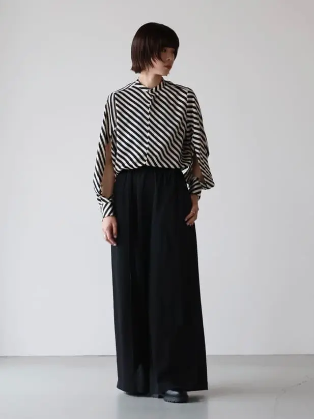 HYKE(ハイク)】 STRIPE HAMMER SATIN BLOUSE｜PARIGOT ONLINE（パリゴ