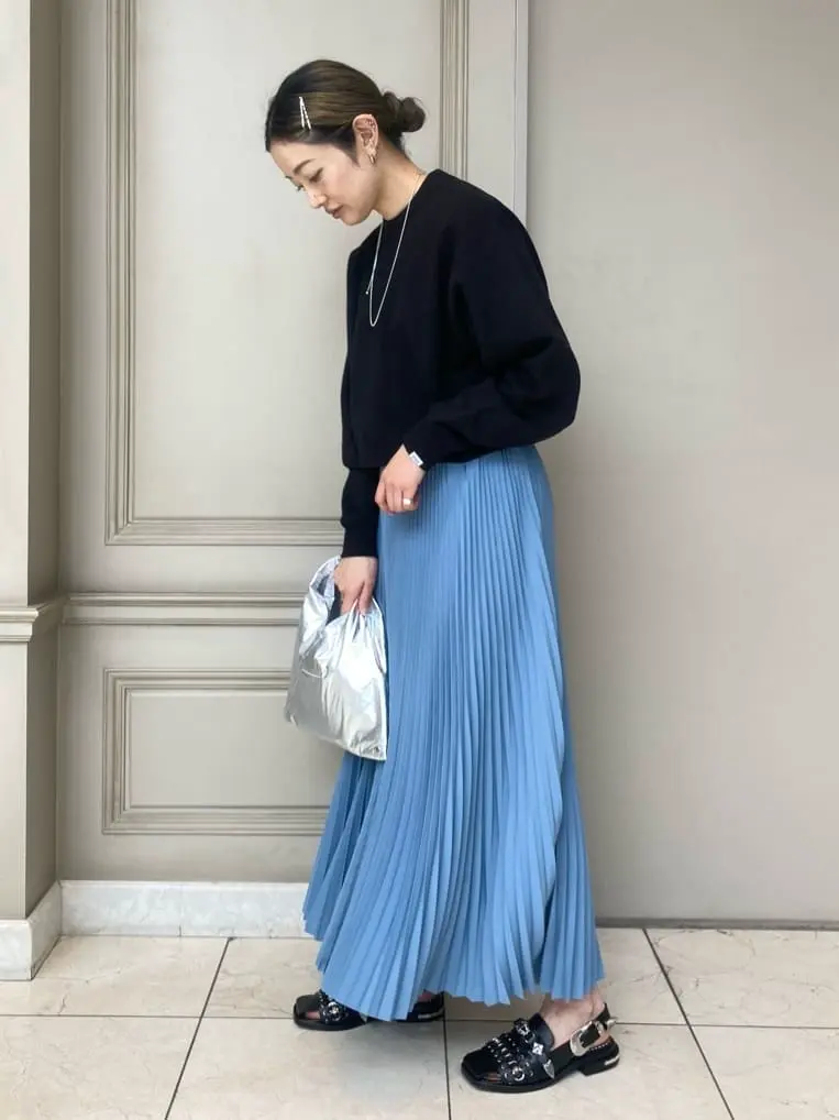 HYKE(ハイク)】 CROPPED SWEAT SHIRT｜PARIGOT ONLINE（パリゴオンライン）