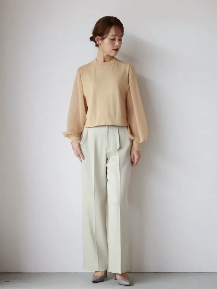 HYKE(ハイク)】 CREW NECK CROPPED SWEATER WITH SHEER SLEEVES