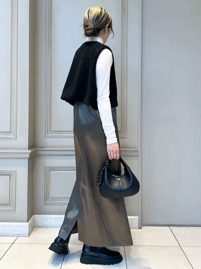 SACRA(サクラ)】 POODLE FUR SHORT VEST｜PARIGOT ONLINE（パリゴ