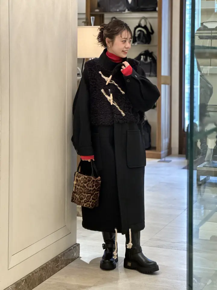 八尋♡シェリエ♡新品タグ付Handmadestitchwooljacket 本日惹かれた一枚。