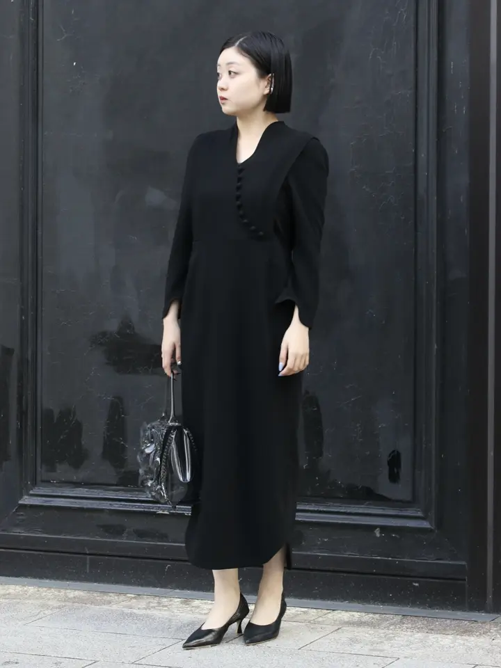 Mame Kurogouchi(マメ クロゴウチ)】 Triacetate Georgette V-Neck