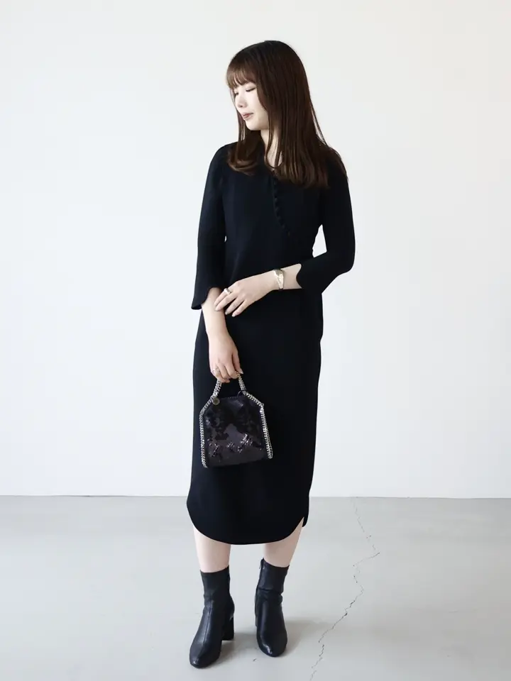 Mame Kurogouchi(マメ クロゴウチ)】 Triacetate Georgette V-Neck