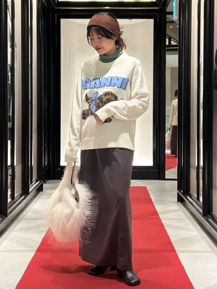 GANNI(ガニー)】 GRAPHIC WOOL MIX FLUFFY PUPPY LOVE｜PARIGOT ONLINE