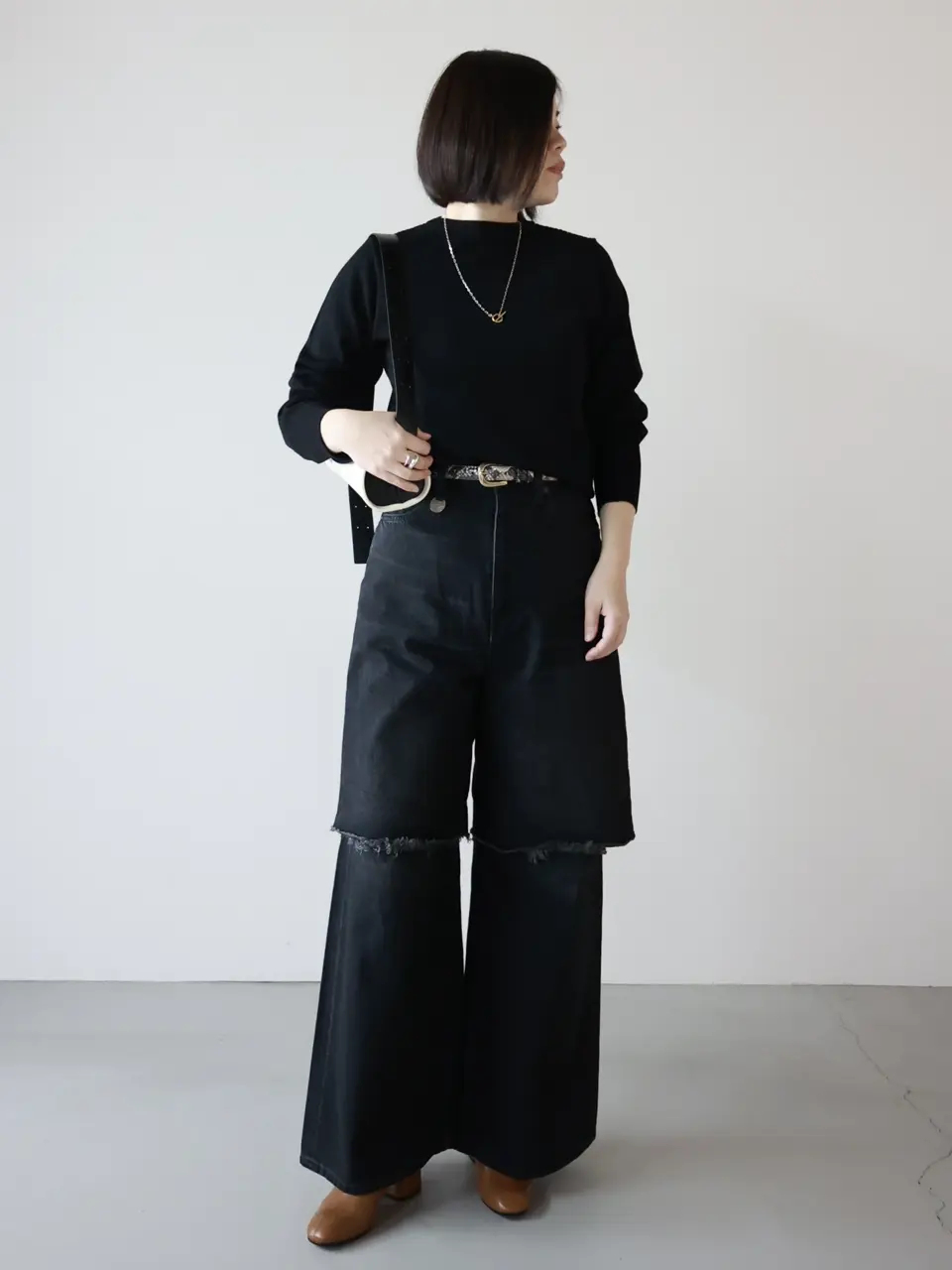 PHOTOCOPIEU(フォトコピュー)】 DEVON WIDE-LEG SLIT JEANS｜PARIGOT