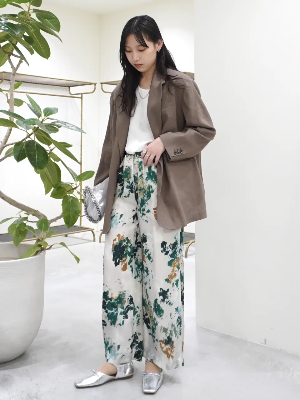 SACRA(サクラ)】 BLURRED FLORA WIDE PANTS｜PARIGOT ONLINE（パリゴ